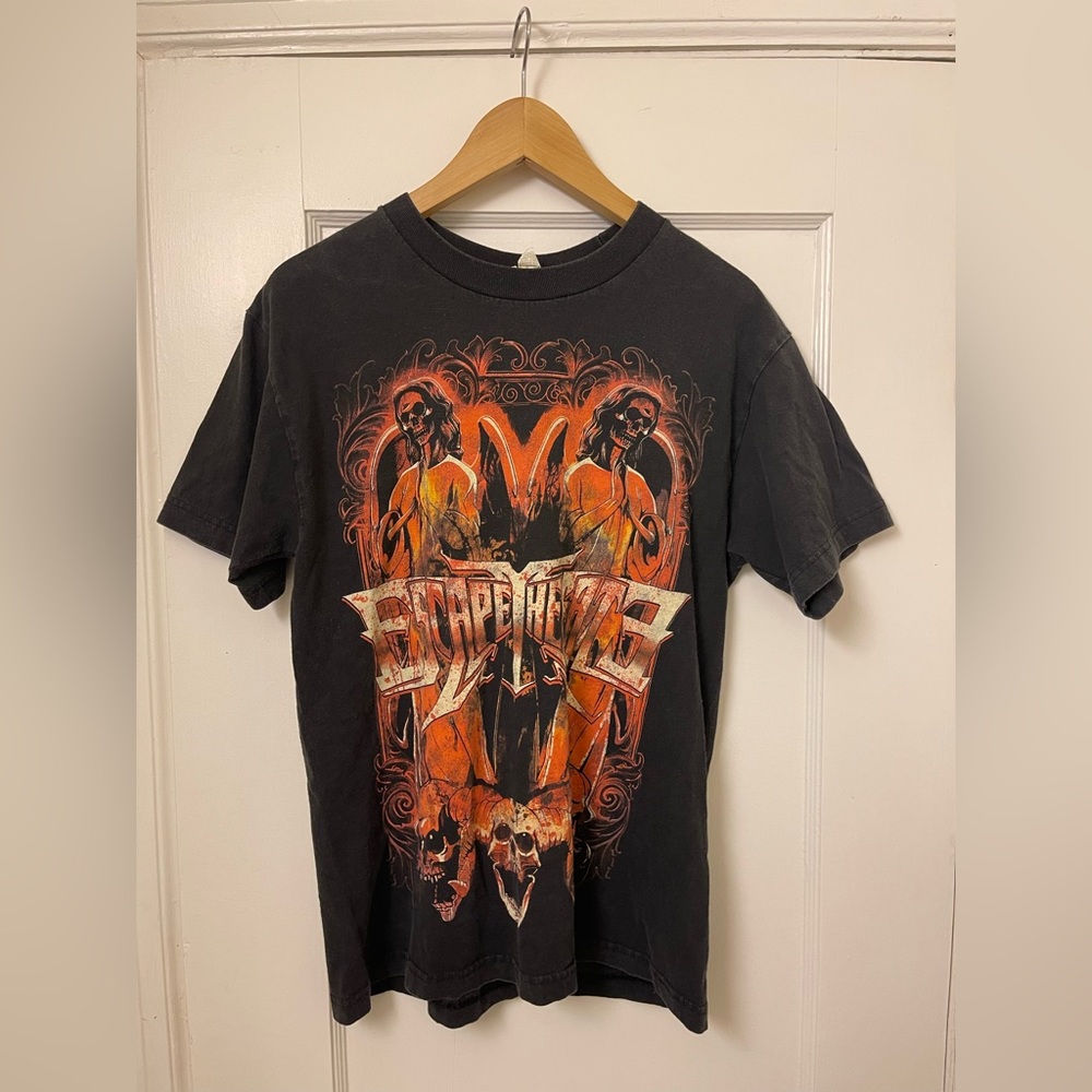 Escape the fate - The Dead Masquerade Tour T-Shirt size medium